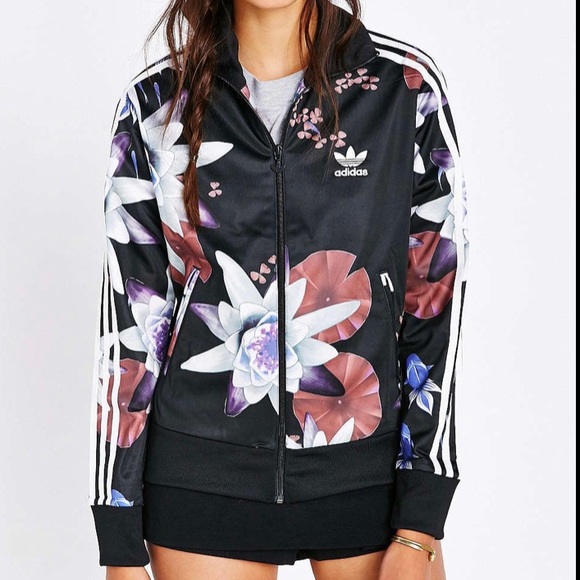 adidas Tops - 🔥Rare🔥 Adidas Lotus 6 piece set size small